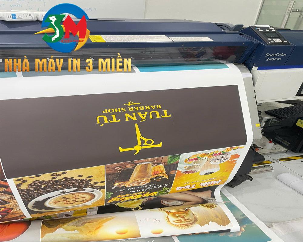 Quy trình in ấn decal cán bóng cực khắt khe để tạo nên sản phẩm chất lượng Quy trình in ấn decal cán bóng cực khắt khe để tạo nên sản phẩm chất lượng